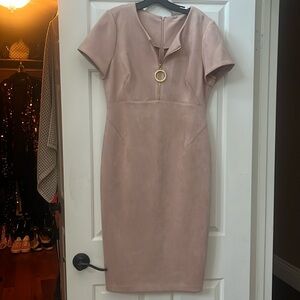 Calvin Klein faux suede mauve dress ring bust fab!